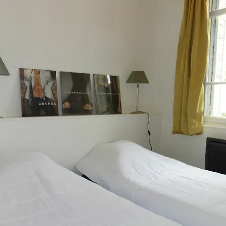 Apartment Marechal Galienni